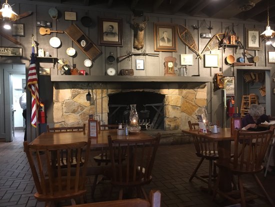 Cracker Barrel Old Country Store $10 Gift Card US